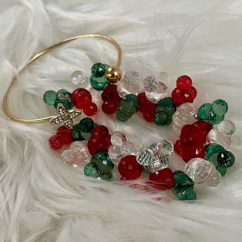 Bracelets - Picture 3 of 5